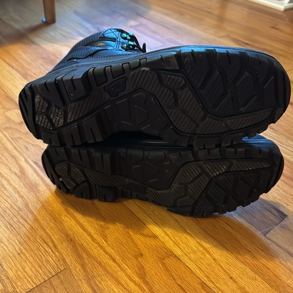 Red Wing Shoes Men's Black Lace-Up Boots - Picture 9 of 12